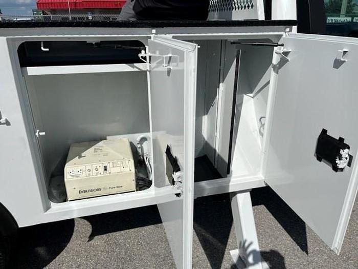 Used Versalift VST-40I 45ft Bucket Boom on 2018 Ford F550 4X4 Reg Cab Utility - C66805