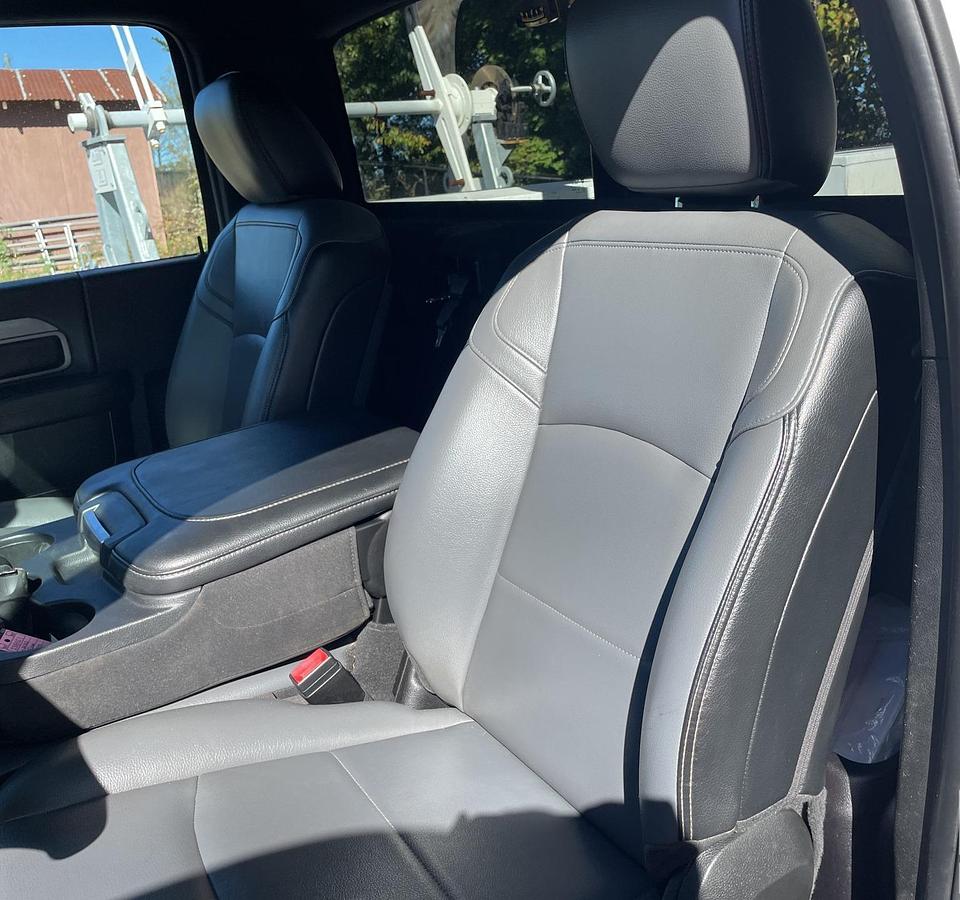 Used Posi-Plus 700-40 34 ft on 2022 Ram 5500 4x2 Cable Placer Bucket Truck - 38321