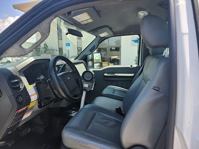 Used Altec AT235P Cable Placer on 2014 Ford F550 4x2 Reg Cab Utility Truck - 81122