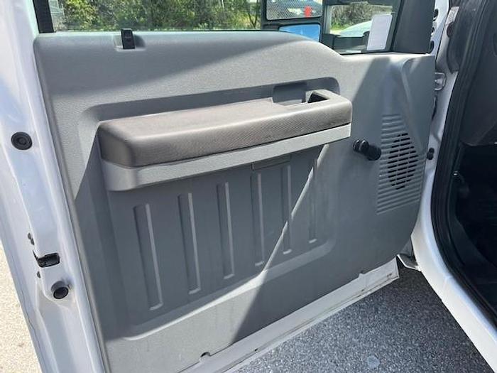 Used Altec AT40G 45ft Bucket Boom on 2016 Ford F550 Reg Cab Utility Truck - C57068