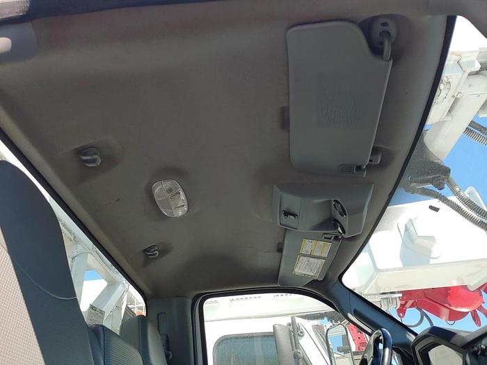 Used Terex Commander C4047 Digger Derrick on 2011 Ford F750 Reg Cab Utility Truck - 96762