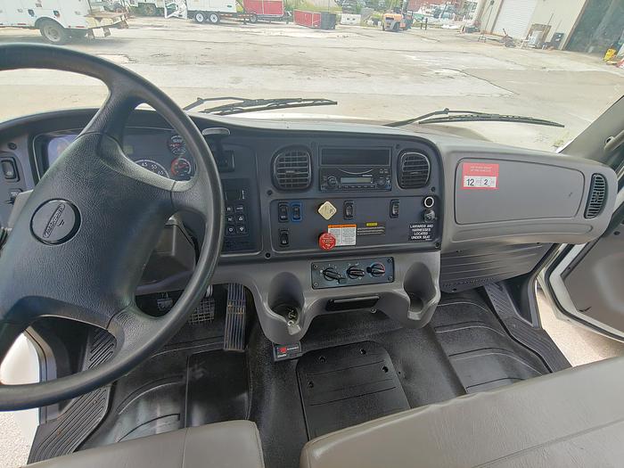 Used Altec AM55-MH Over Center Bucket Boom on 2014 Freightliner M2 106 4x4 Utility Truck - W9313