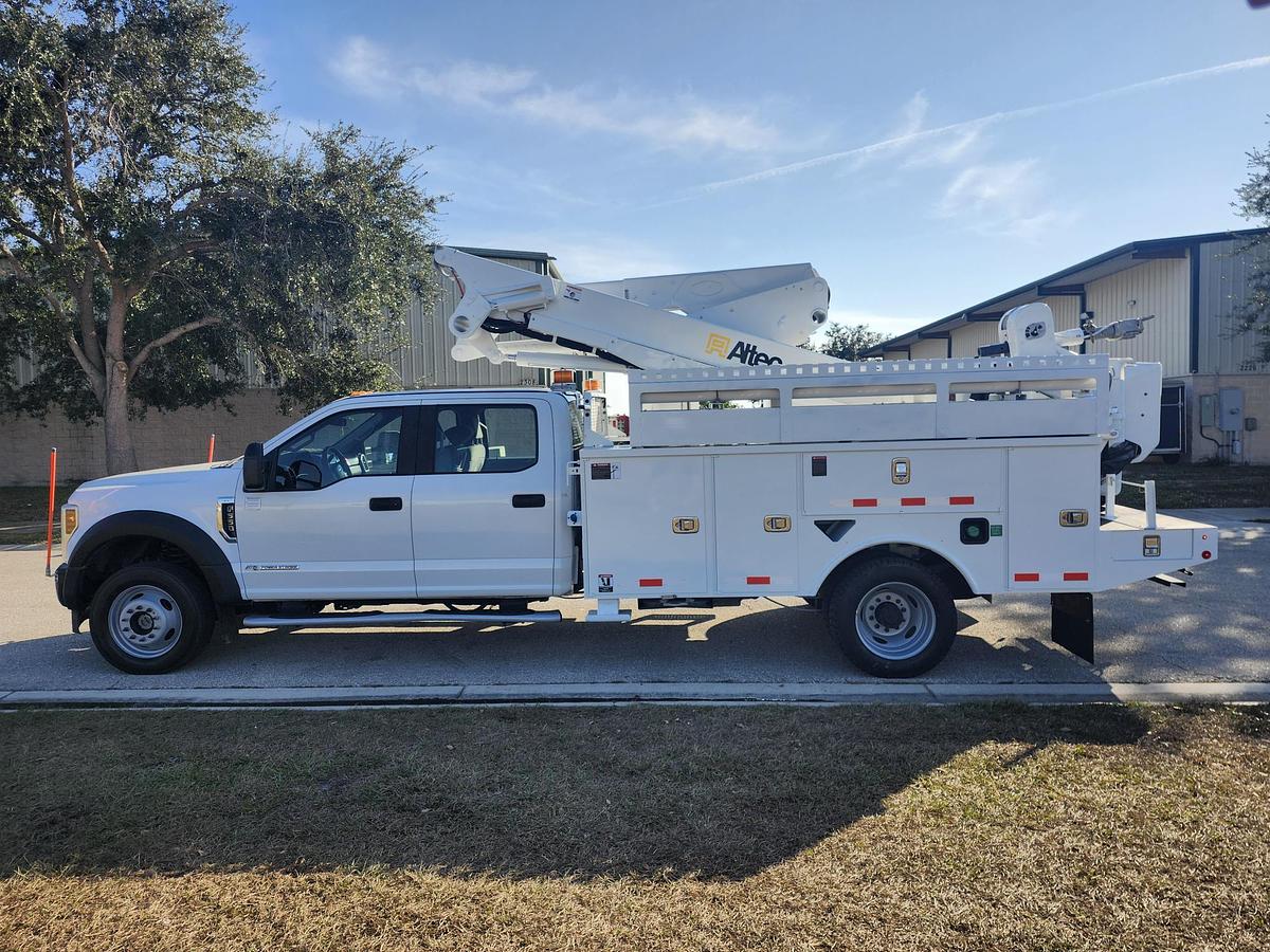 Used Altec AT41M Bucket Boom on 2019 Ford F550 4x4 Crew-Cab Bucket Truck - 96965