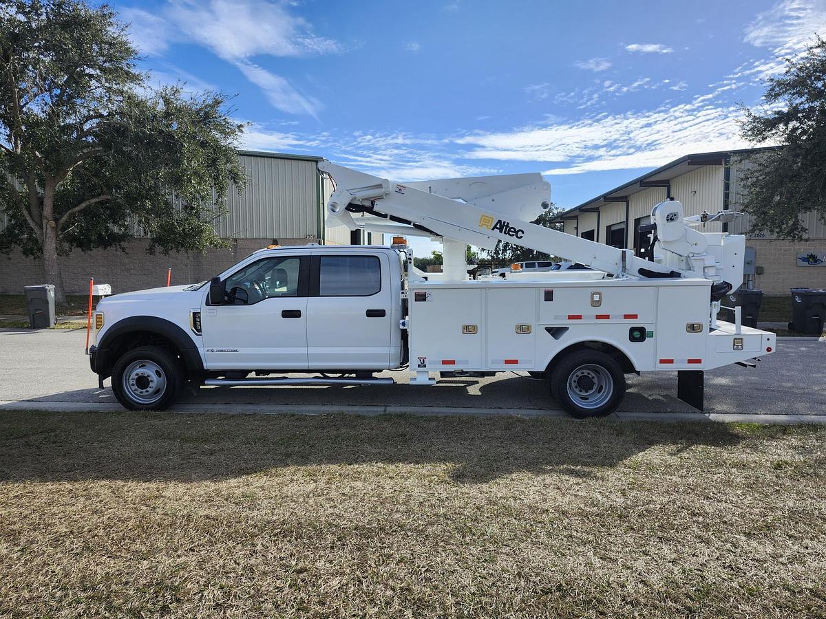 Used Altec AT41M Bucket Boom on 2019 Ford F550 4x4 Crew-Cab Bucket Truck - 96965
