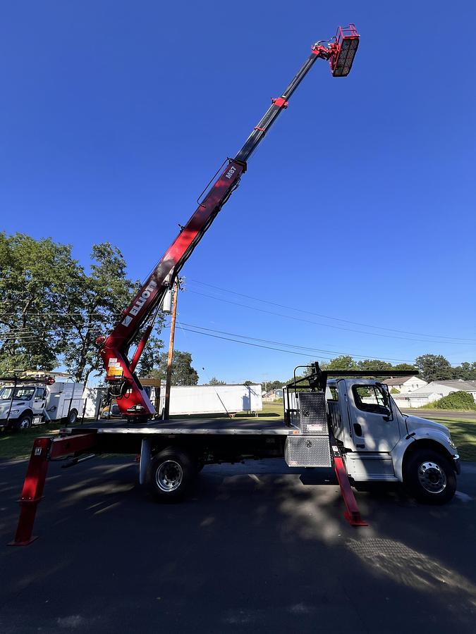 NEW Elliott M87 Sign Crane on a 2025 Freightliner M2106 Reg Cab Flatbed Truck - RE9085