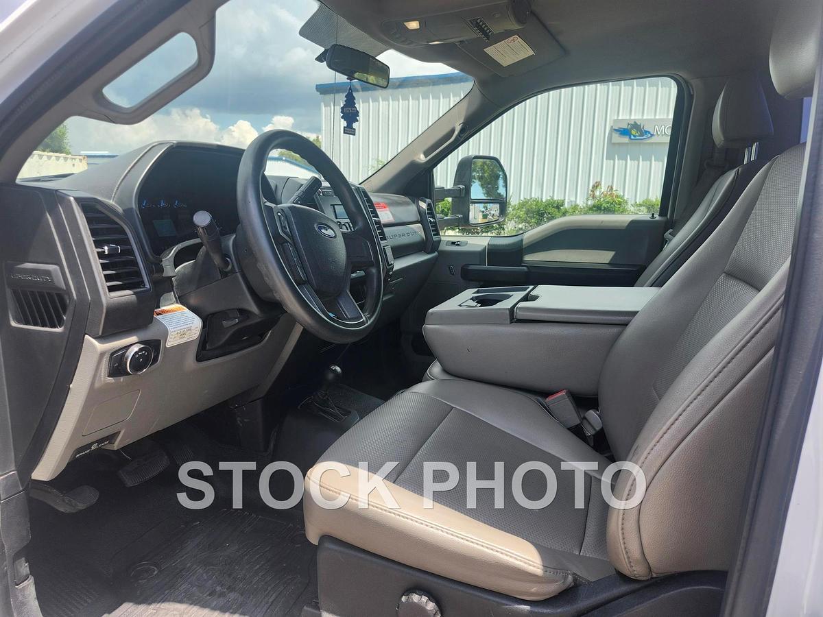 Used Altec AT48MH Bucket Truck on a 2019 Ford F550 4x4 Regular Cab Utility Truck - 15660
