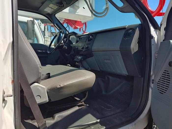 Used Terex Commander C4047 Digger Derrick on 2011 Ford F750 Reg Cab Utility Truck - 96762