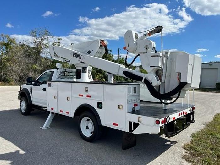 Used Versalift VST-40I 45ft Bucket Boom on 2018 Ford F550 4X4 Reg Cab Utility - C66805