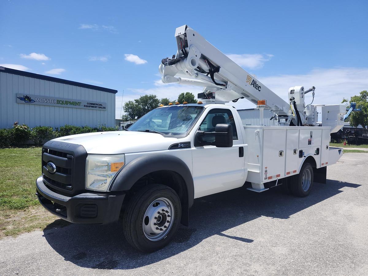 Used Altec AT40S 2-Man Basket Sign Boom on 2016 4x4 Ford F550 Reg Cab Utility Truck - P86066