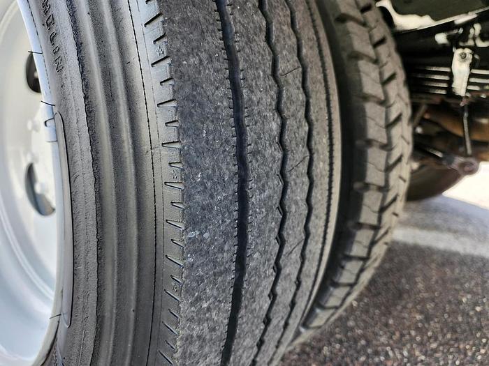 Used Versalift VST-47-SI 52' WH Bucket Boom on 2016 Ford F550 Reg Cab Utility Truck - 29260