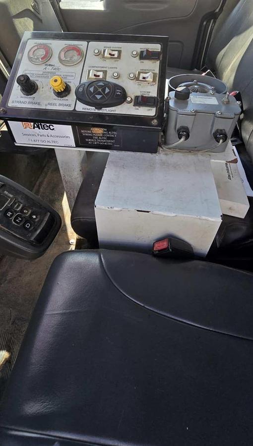 Used Altec AT40C Cable Placer on 2013 International 4300 Reg Cab Utility Truck - F39099