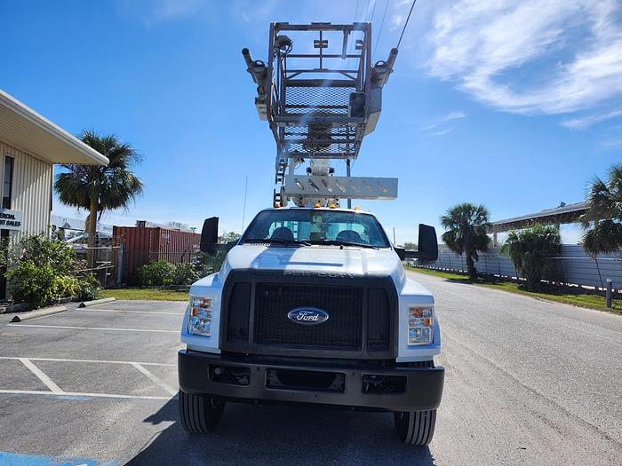 Used Altec T40P Cable Placer on 2018 Ford F750 Reg Cab Utility Truck - 05473