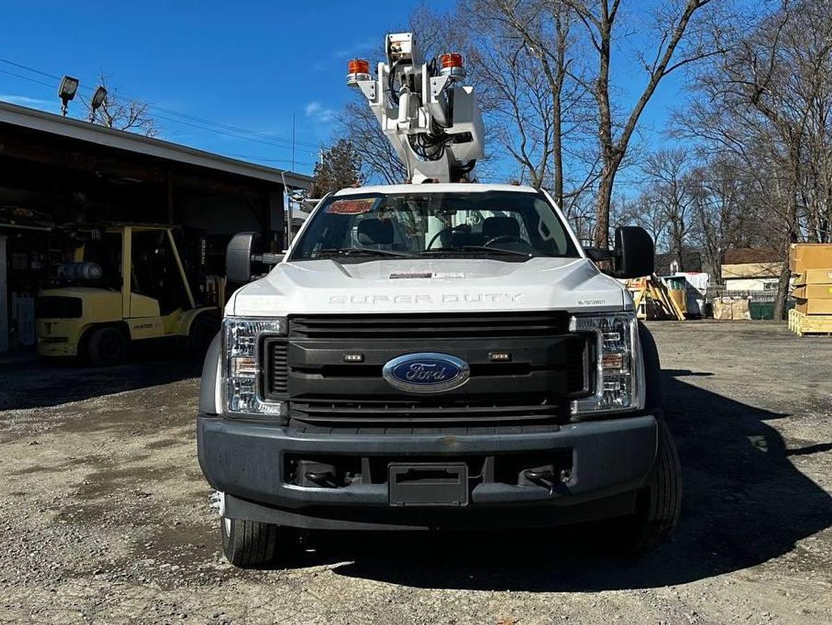 Used Altec AT200A Bucket Boom on 2018 Ford F450 Reg Cab Utility Truck - R03369