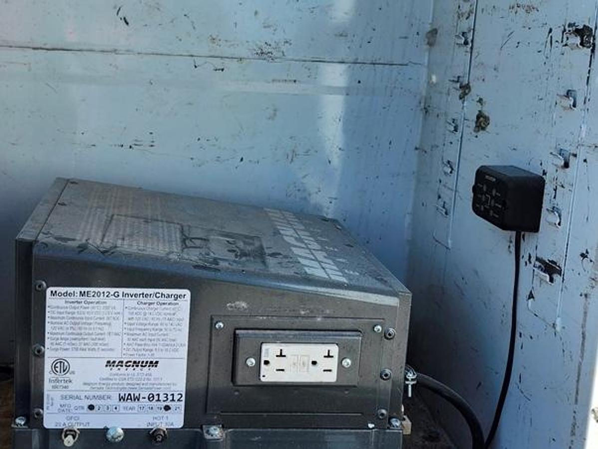 Used Altec AT40S Sign Boom on 2015 Ford F550 Utility Truck - 72707