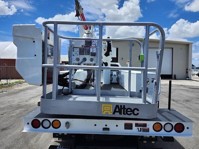 Used Altec AT40S 45ft WH Sign Truck 2 man Basket with Jib on 2016 Ford F550 - 01646