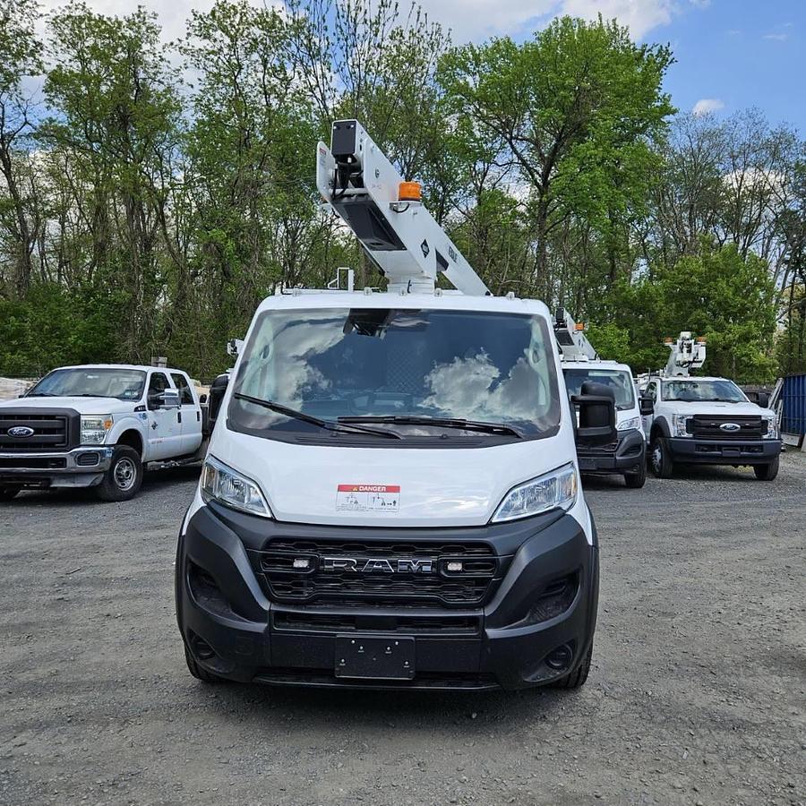 Used Versalift VANTEL29 NE Bucket Van on 2023 RAM 3500 VAN - R52427