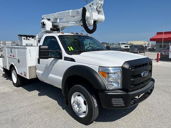Used Altec AT40G Bucket Boom on 2014 Ford F550 Reg Cab Utility Truck - C70634