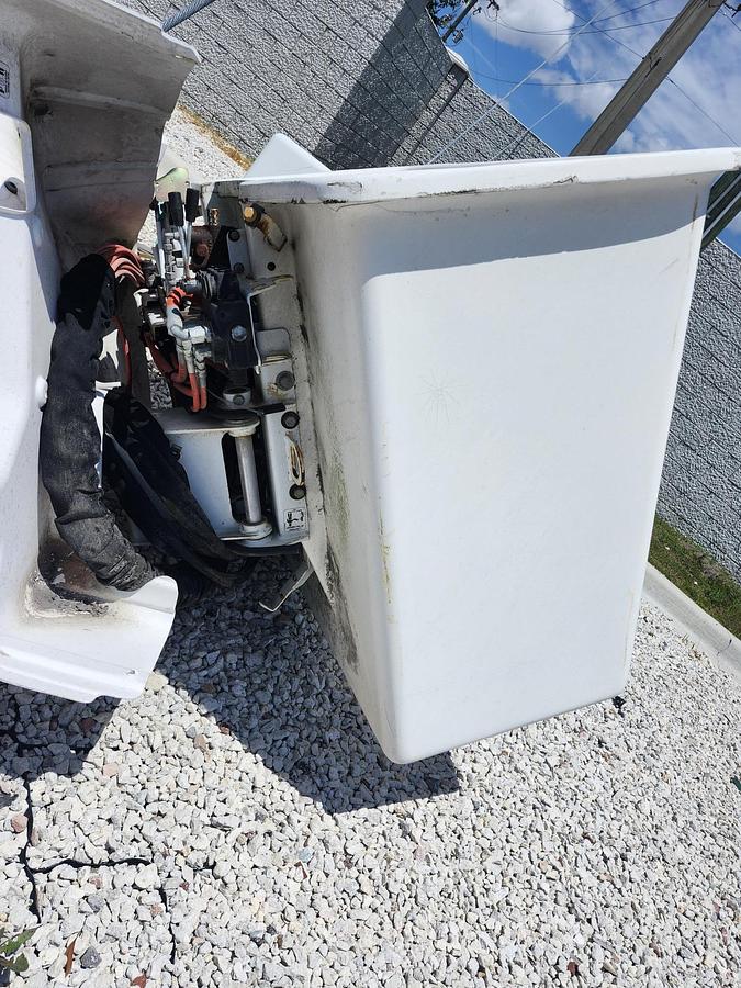 Used Altec 2-Man Bucket Personnel Platform - 2MAN-Bucket