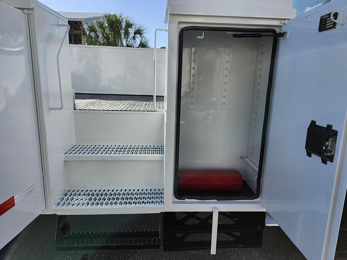 Used Altec DM47-BTR Digger Derrick on 2014 Freightliner M2 106 Reg Cab Utility Truck - L7387