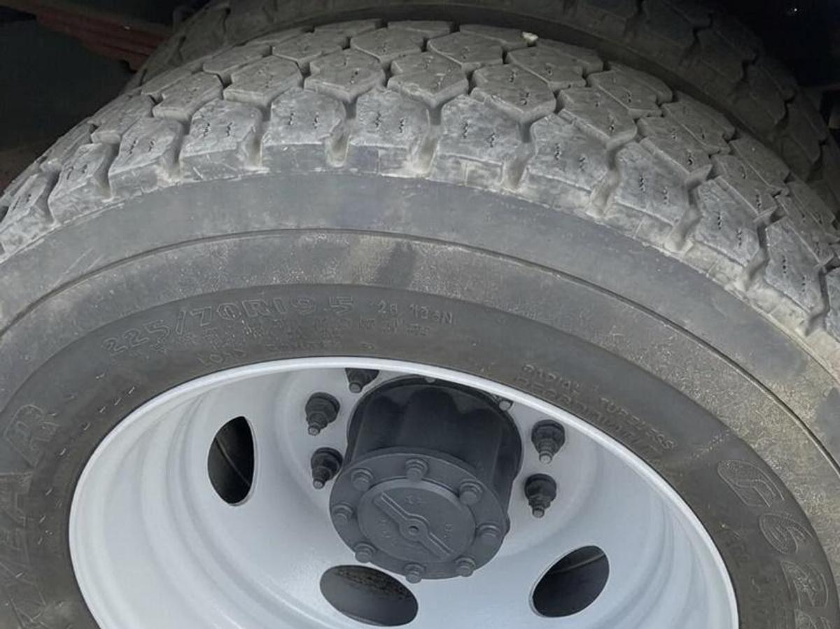 Used 2019 Altec AT48M Bucket Boom on a 2019 Ford F550 4x4 Regular Cab Utility Truck - C10412