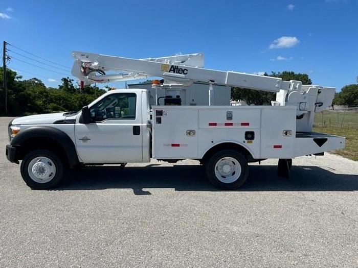 Used Altec AT40G 45ft Bucket Boom on 2016 Ford F550 Reg Cab Utility Truck - C03924