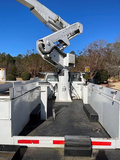 Used Versalift VST40I on 2012 Ford F550 Reg Cab Utility - M14603