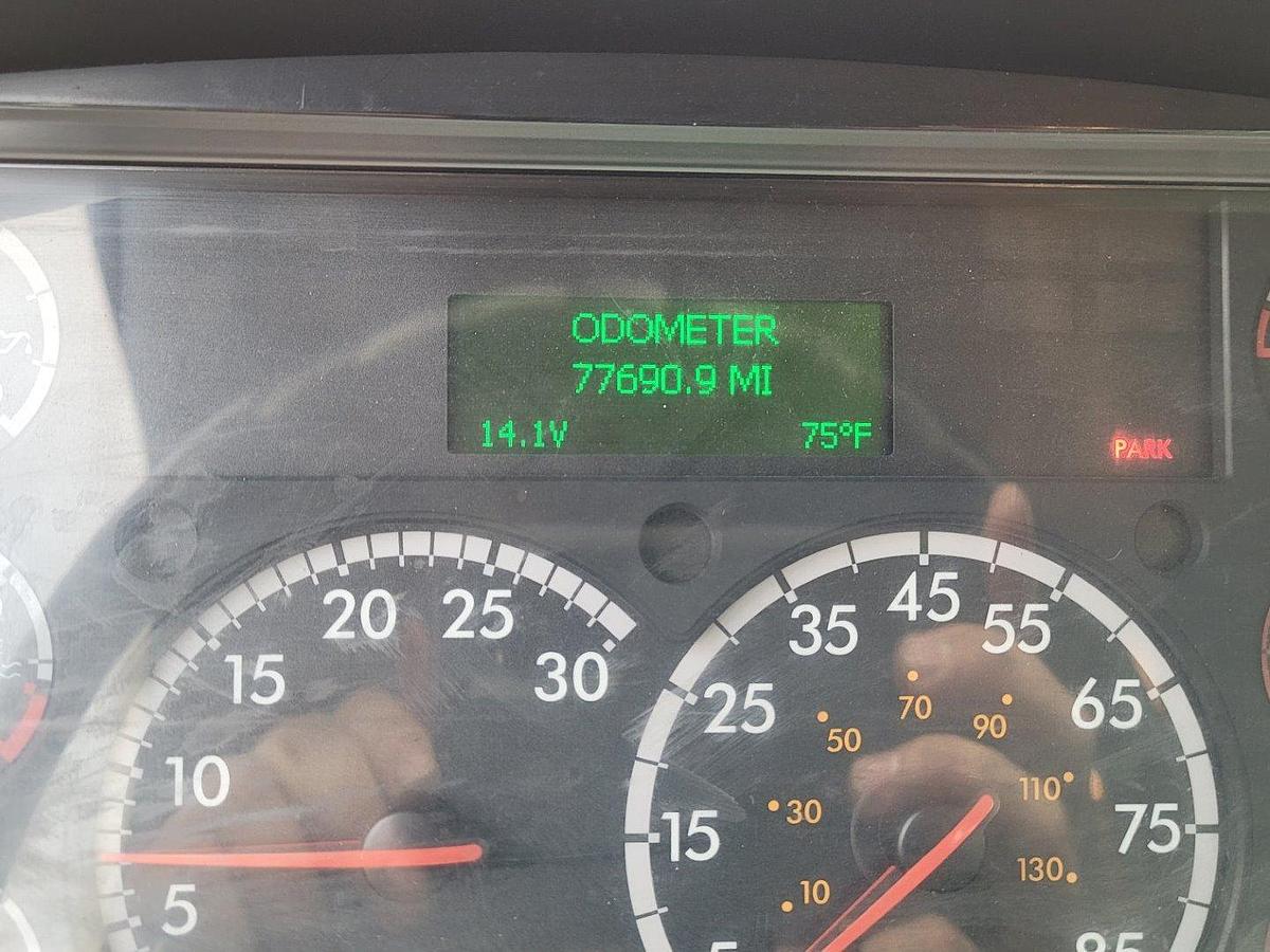 Used Altec T40P Cable Placer on 2017 Freightliner M2-106 Reg cab Utility Truck - RZ7947