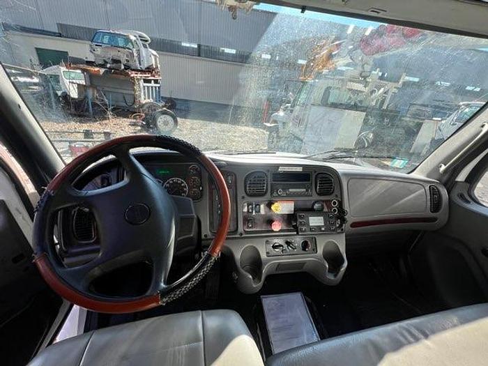 Used Terex HRX55 Bucket Boom on 2016 Freightliner M2-106 4x2 Reg Cab Utility Truck - RG1291