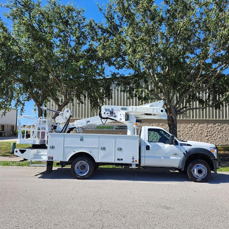 Used Altec AT40S Sign Boom on 2015 Ford F550 Utility Truck - 72707