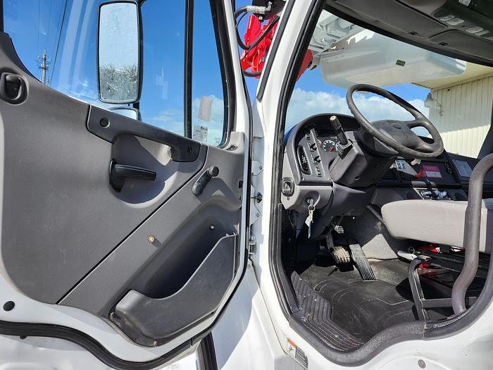 Used Altec DM47-BTR Digger Derrick on 2014 Freightliner M2 106 Reg Cab Utility Truck - L7387