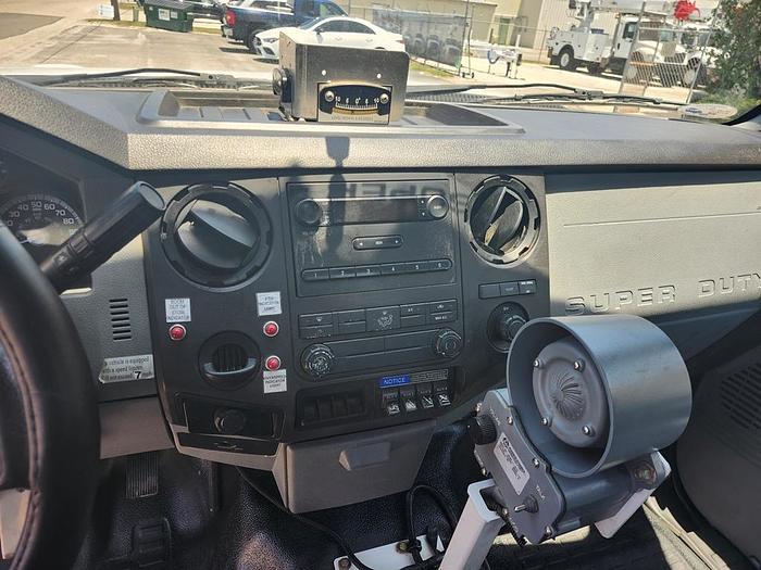 Used Altec AT235P Cable Placer on 2014 Ford F550 4x2 Reg Cab Utility Truck - 81122