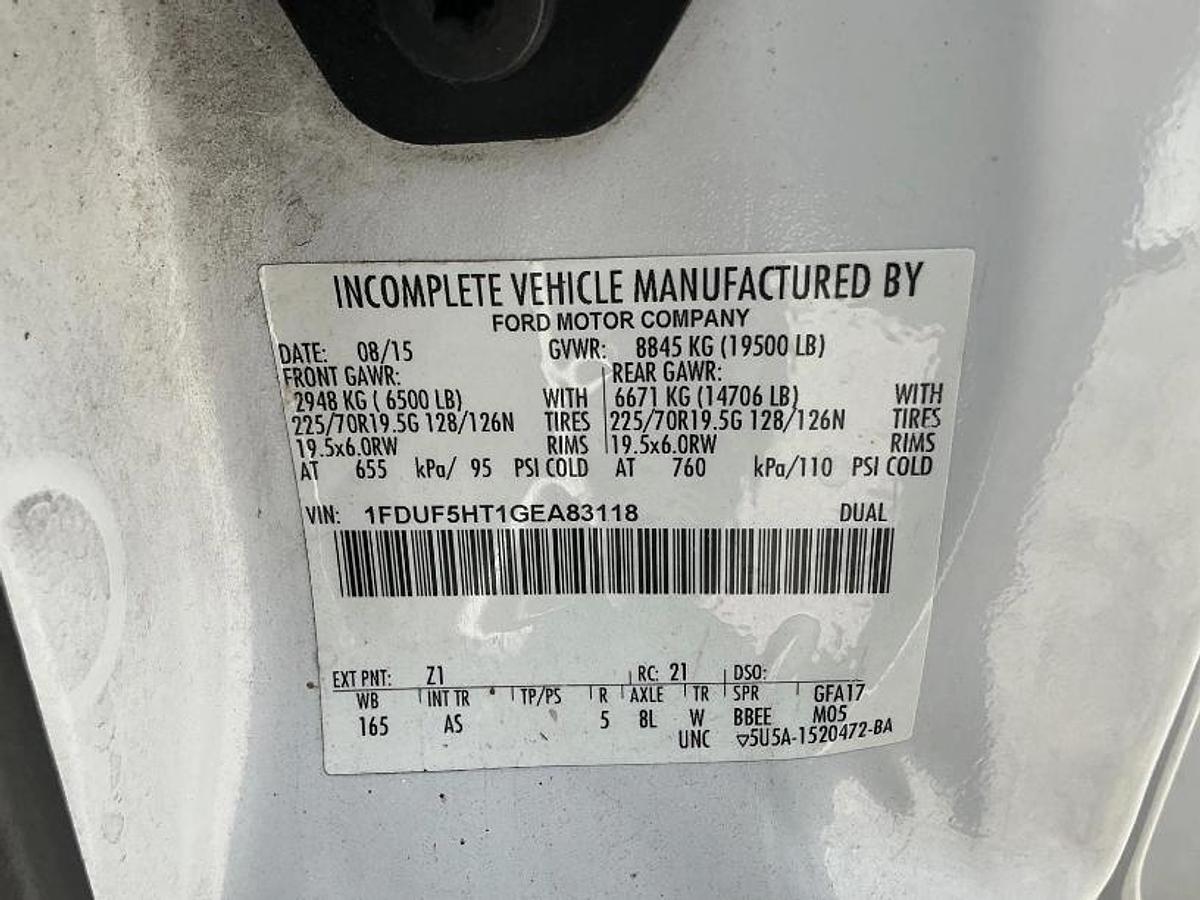 Used Altec AT40G Bucket Boom on  2016 Ford F550 4x4 Reg Cab Utility Truck - 83118