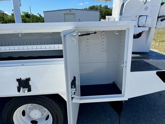 Used Altec AT40G 45ft Bucket Boom on 2016 Ford F550 Reg Cab Utility Truck - C03924