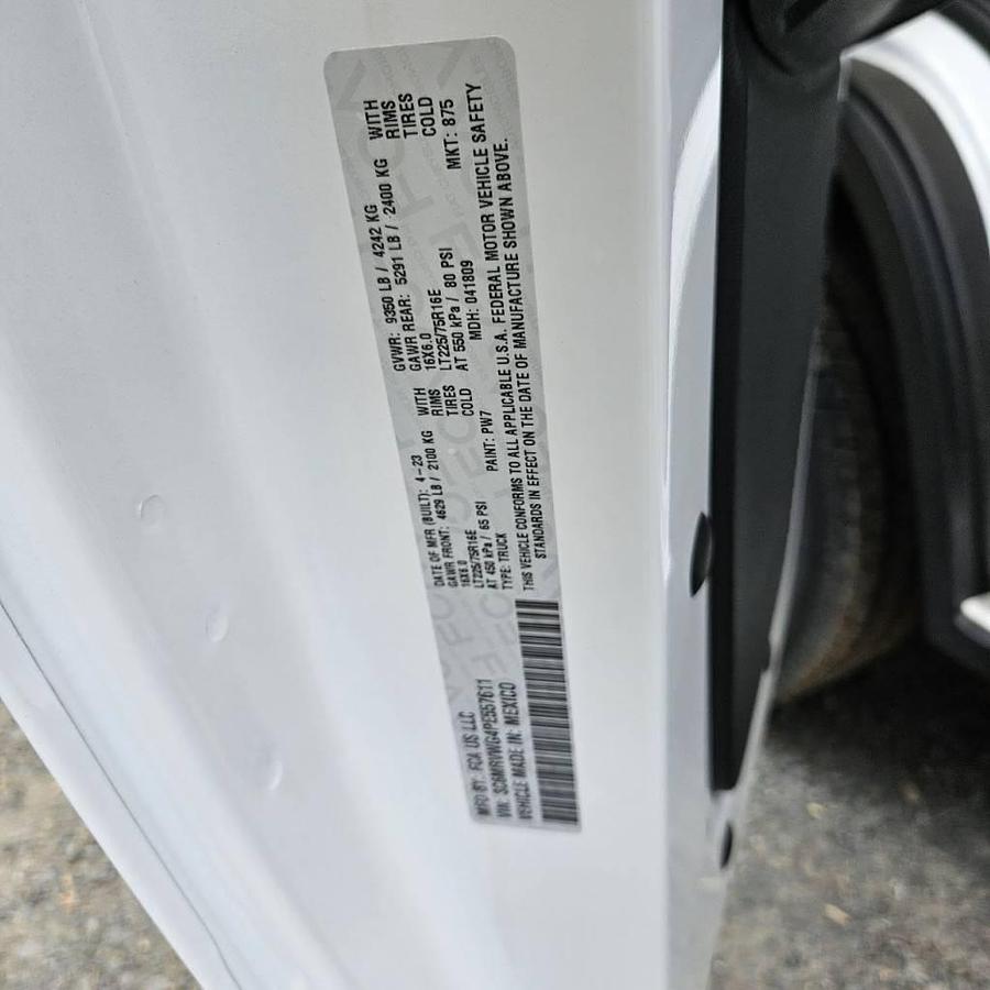 Used Versalift VANTEL29 NE Bucket Van on 2023 RAM 3500 VAN - R57611