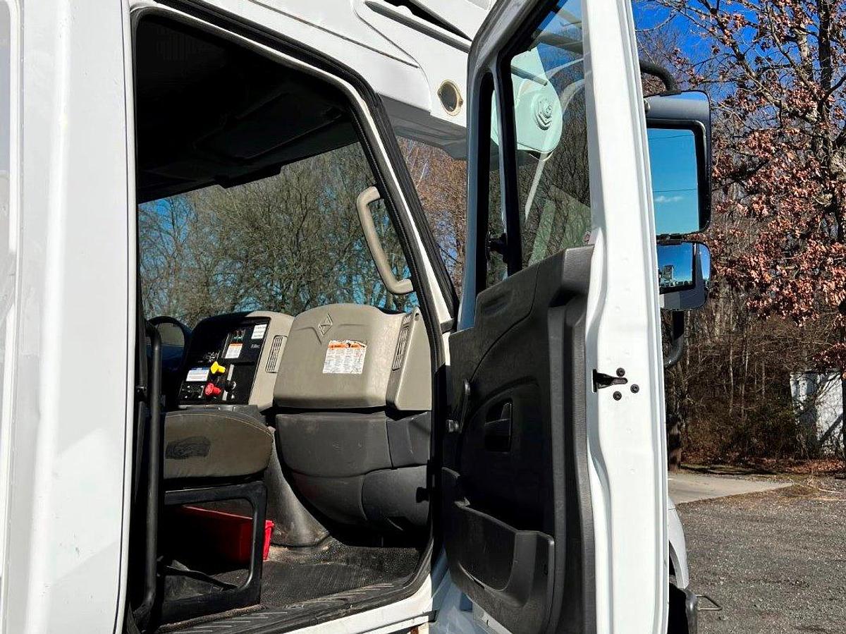 Used Altec AA55-MH Bucket Boom on 2018 International 4300 Reg Cab Utility Truck - R11468