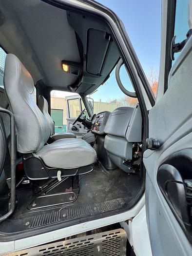 Used 2007 International 7400 15k lb. Tandem Reel Loader Cable Puller - R49694