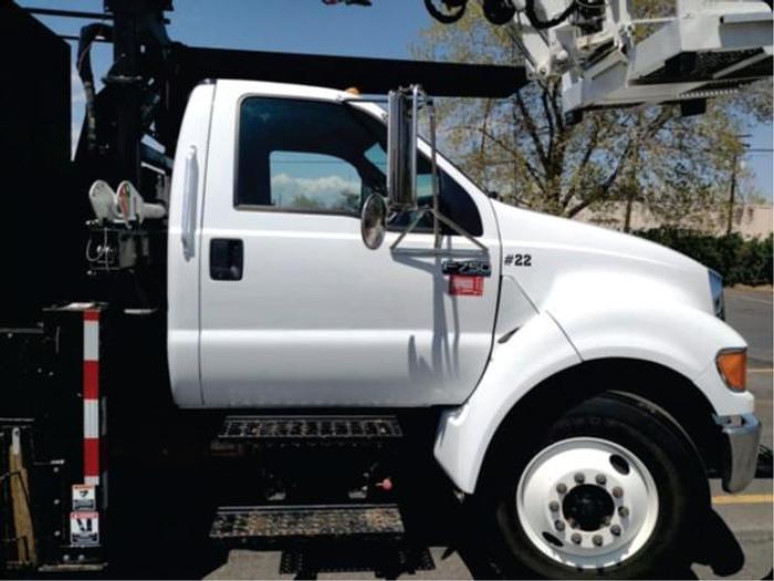 Used Altec LS63 Sign Crane on 2015 Ford F750 Super Duty Reg Cab Flatbed Truck - M20609