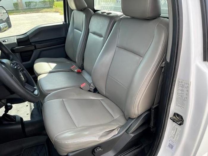 Used Versalift VST-40I 45ft Bucket Boom on 2018 Ford F550 4X4 Reg Cab Utility - C66805