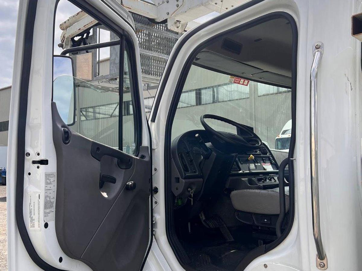 Used Posi+ 800-40 Cable Placer on 2019 Freightliner M2-106 Non-CDL - RH8547