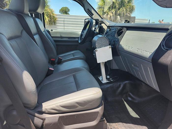 Used Altec AT235P Cable Placer on 2014 Ford F550 4x2 Reg Cab Utility Truck - 81122