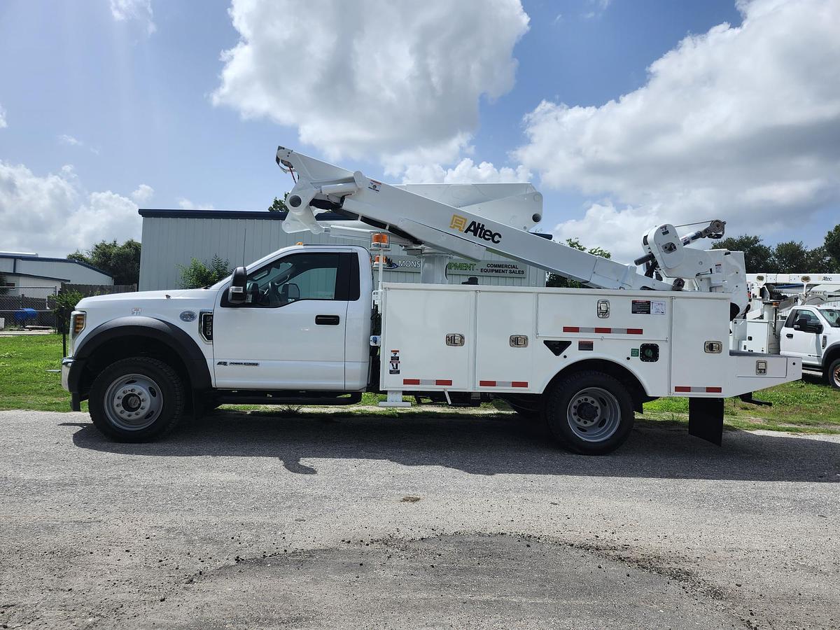Used Altec AT41M 46ft Insulated Bucket Boom on 2019 F550 4x4 Reg Cab Utility Truck - K25421