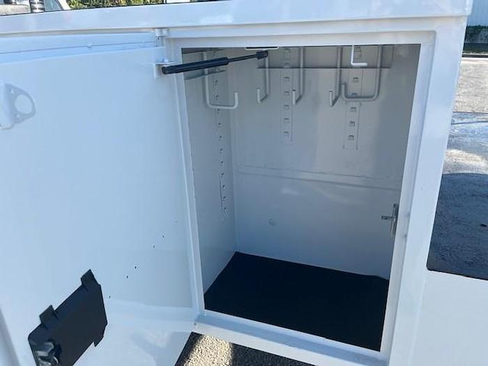 Used Altec AT200A Bucket Boom on 2014 Ford F450 Reg Cab Utility Truck - C70586