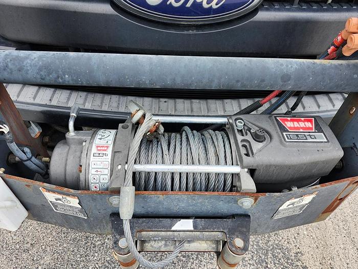 Used Altec AT40-MH Bucket Boom on 2015 Ford F550 Regular Cab Utility Truck - H21805