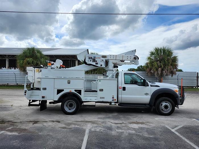 Used Altec AT40-MH Bucket Boom on 2015 Ford F550 Regular Cab Utility Truck - H21805
