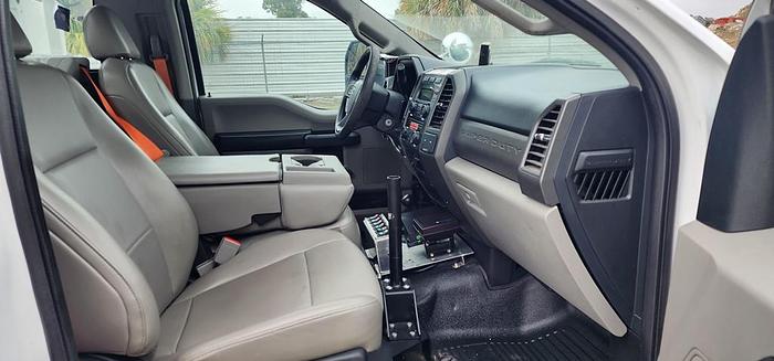 Used Altec AT41M Bucket Boom on 2018 Ford F550 Reg Cab Utility Truck - 99941