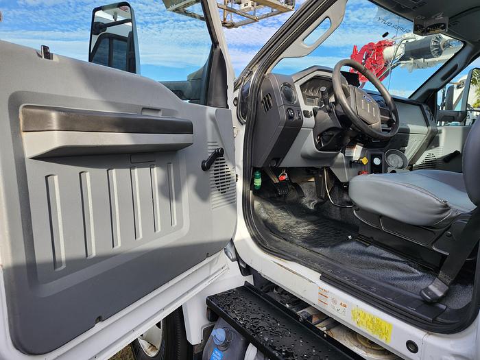 Used Altec T40P Cable Placer on 2018 Ford F750 Reg Cab Utility Truck - 05473