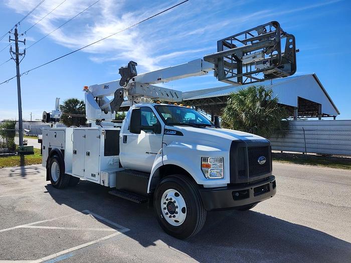 Used Altec T40P Cable Placer on 2018 Ford F750 Reg Cab Utility Truck - 05473