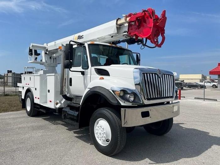 Used Altec DM47-TR Digger Derrec on 2012 International 7300 4x4 Reg Cab Utility Truck – C52937