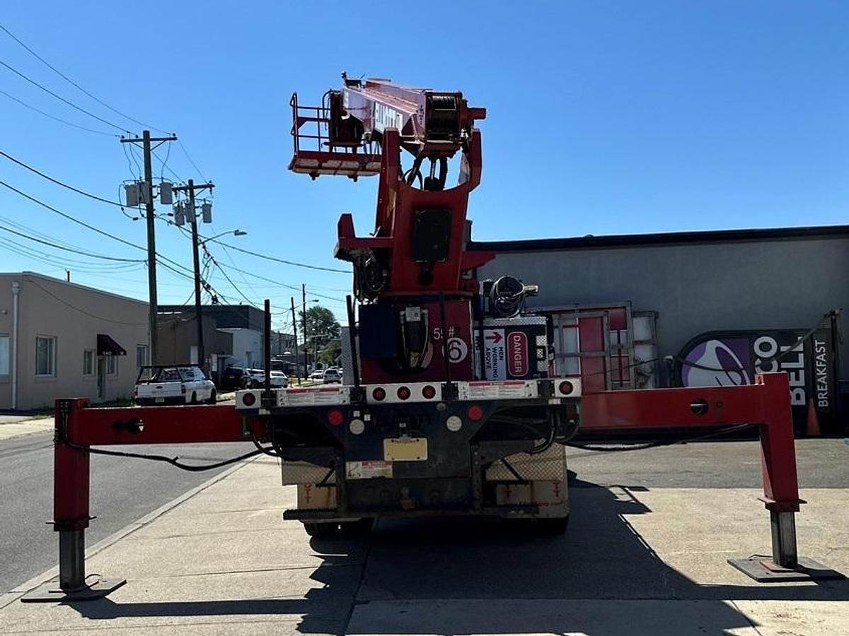 Used Elliott L55 Sign Crane on 2020 Freightliner M2-106 Non-CDL Reg Cab Flatbed Truck - ME3290