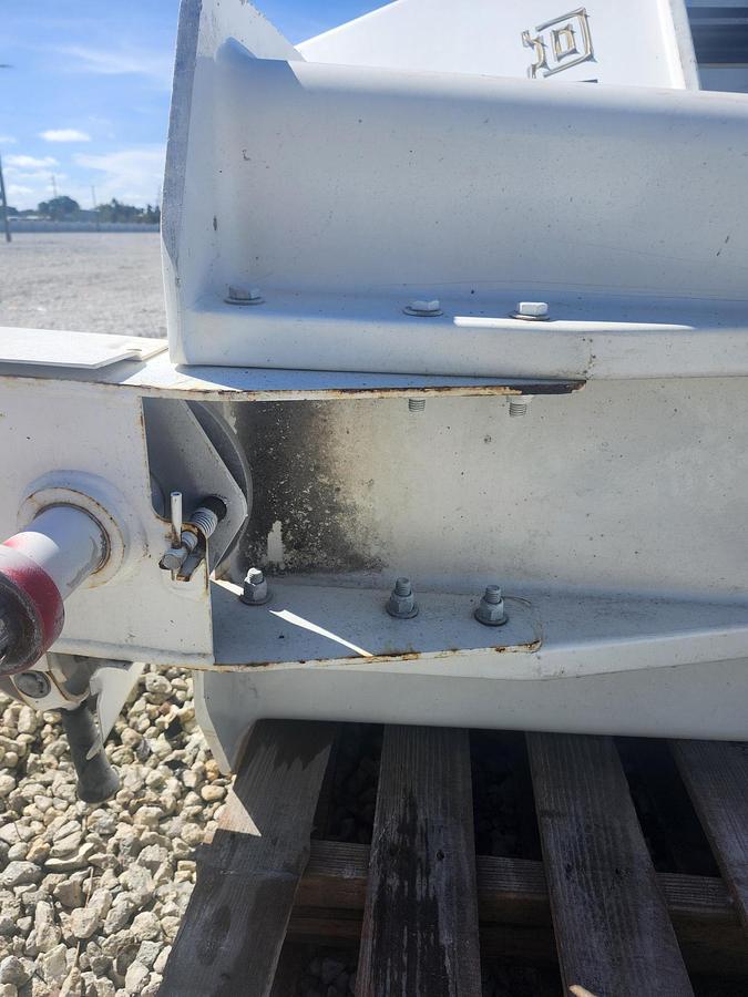 Used Altec DM47 Digger Derrick with Insulated Pin-On Man Bucket – 46.4 ft Sheave Height | 46 kV Rated | Personnel Platform - DM47-24-7